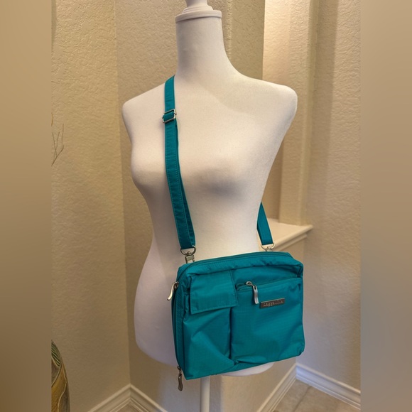 Baggallini Crossbody/Belt Bag in Teal NWOT - Picture 11 of 16